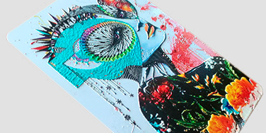 Sublimez votre carte avec un effet de vernis sélectif 3D époustouflant